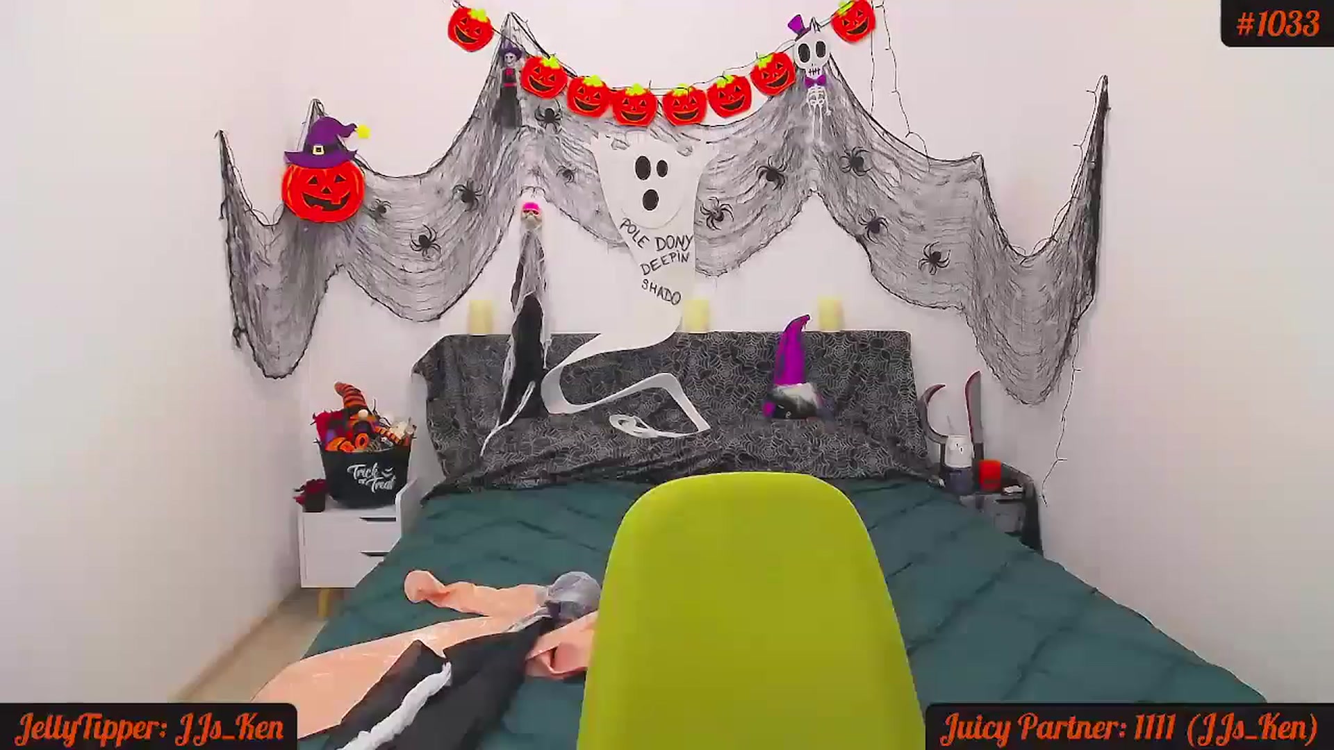 Gallery image thumbnail from JuicyJelly_'s myfreecams stream on, 10/23/2024, 18:46 image 19 of 20