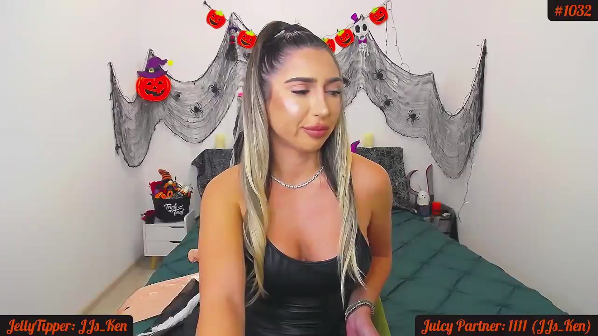 Gallery image thumbnail from JuicyJelly_'s myfreecams stream on, 10/23/2024, 18:46 image 7 of 20