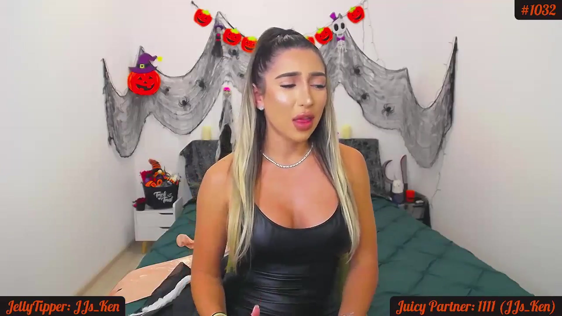 Gallery image thumbnail from JuicyJelly_'s myfreecams stream on, 10/23/2024, 18:46 image 6 of 20