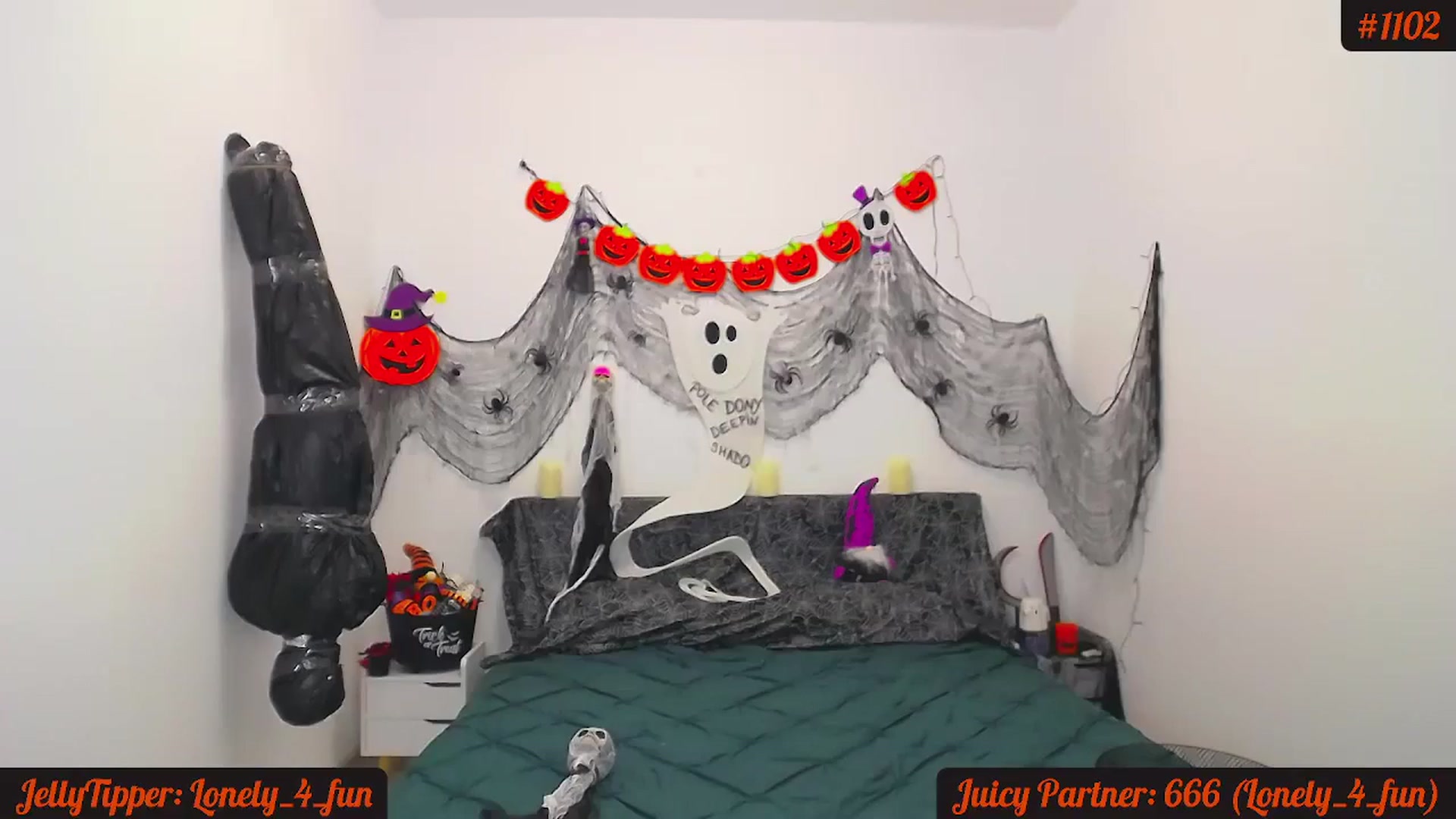 Gallery image thumbnail from JuicyJelly_'s myfreecams stream on, 10/25/2024, 20:05 image 8 of 20