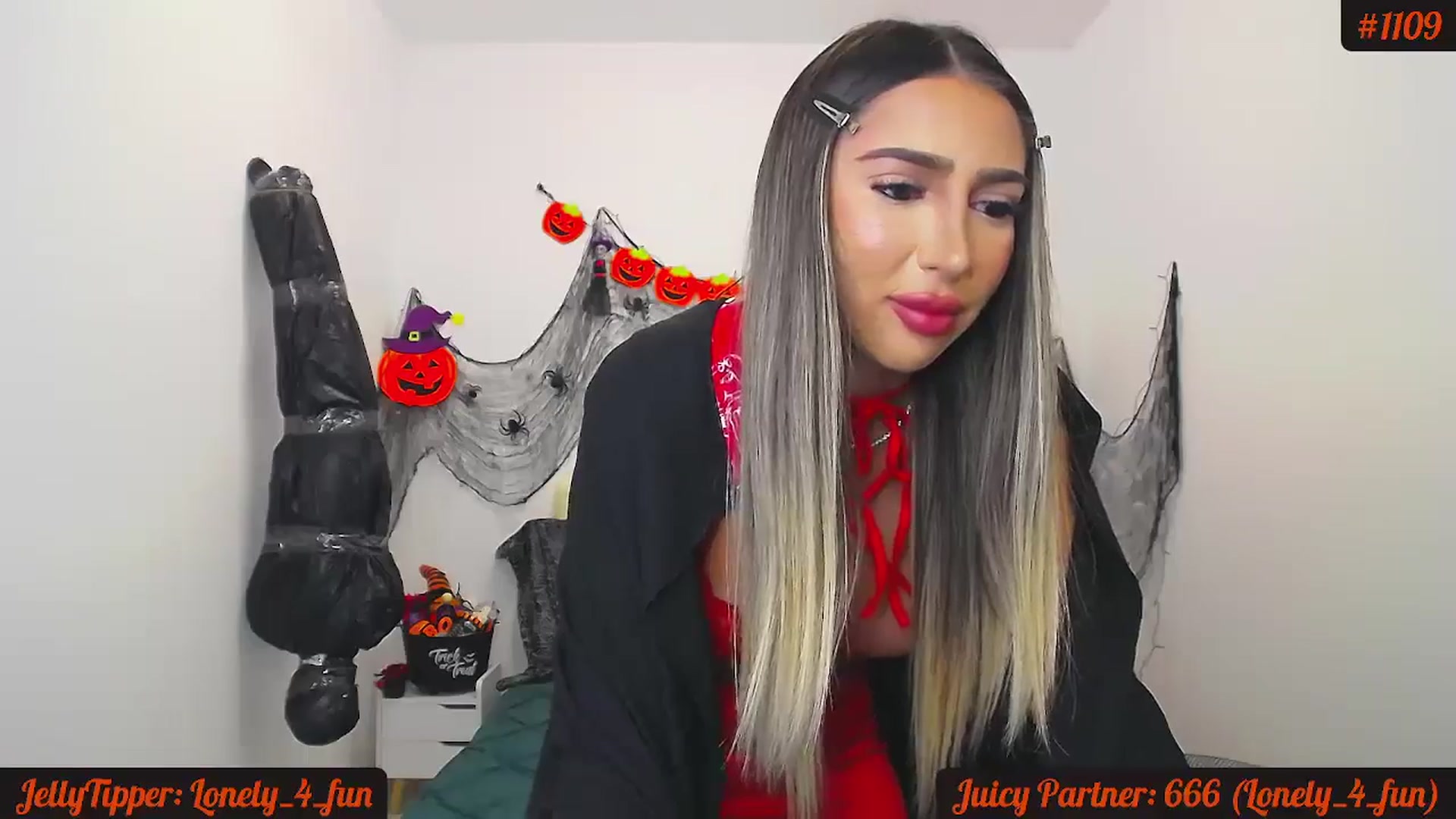 Gallery image thumbnail from JuicyJelly_'s myfreecams stream on, 10/25/2024, 20:05 image 5 of 20