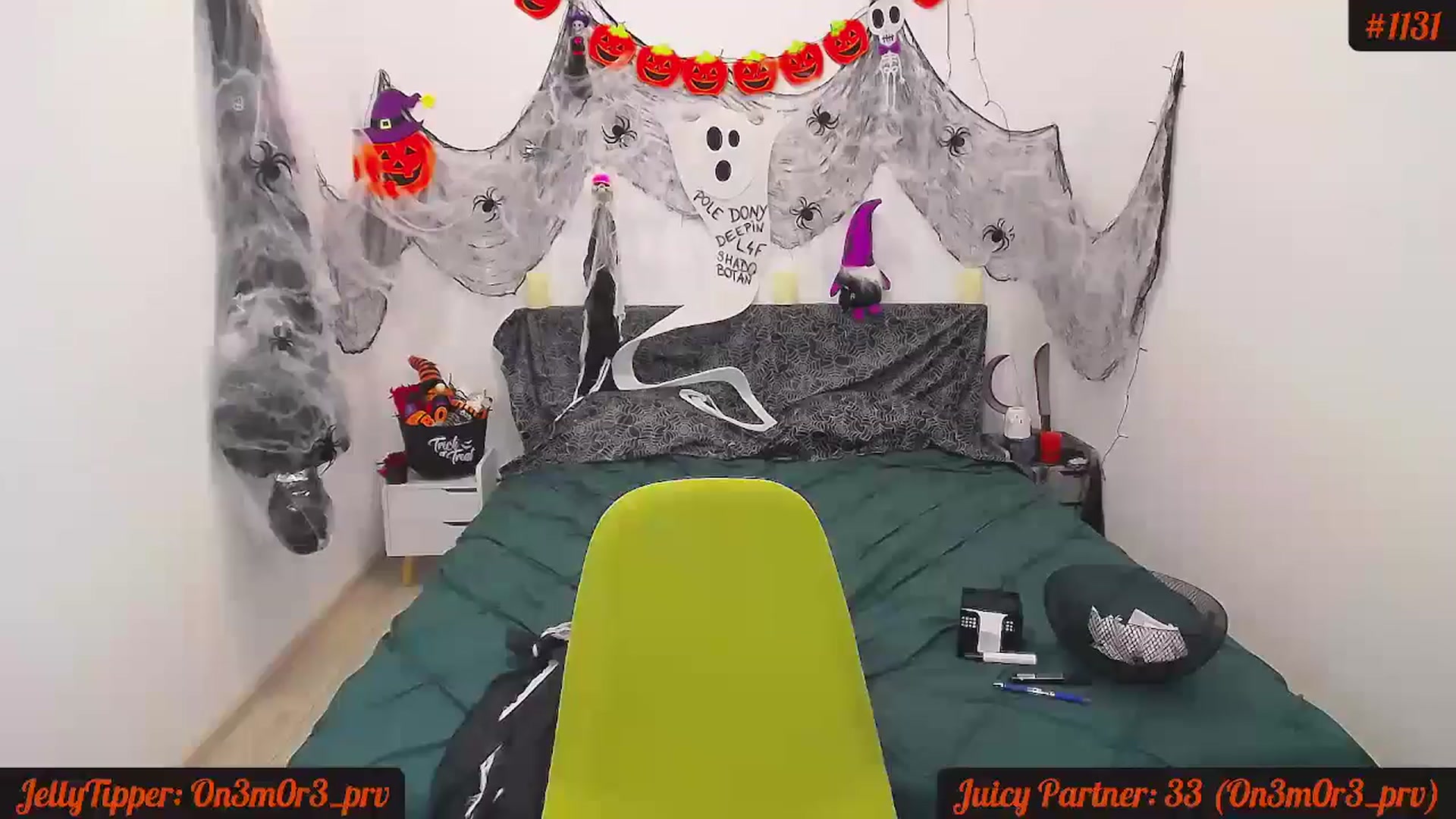 Gallery image thumbnail from JuicyJelly_'s myfreecams stream on, 10/26/2024, 18:10 image 17 of 20