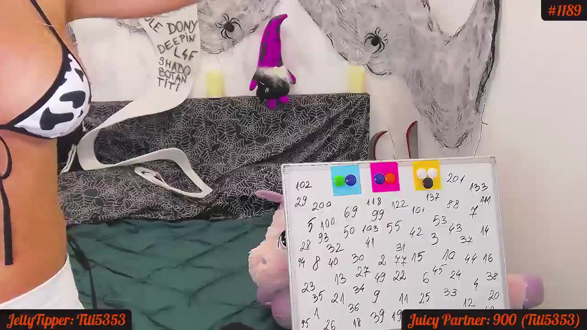 Gallery image thumbnail from JuicyJelly_'s myfreecams stream on, 10/28/2024, 17:56 image 10 of 20
