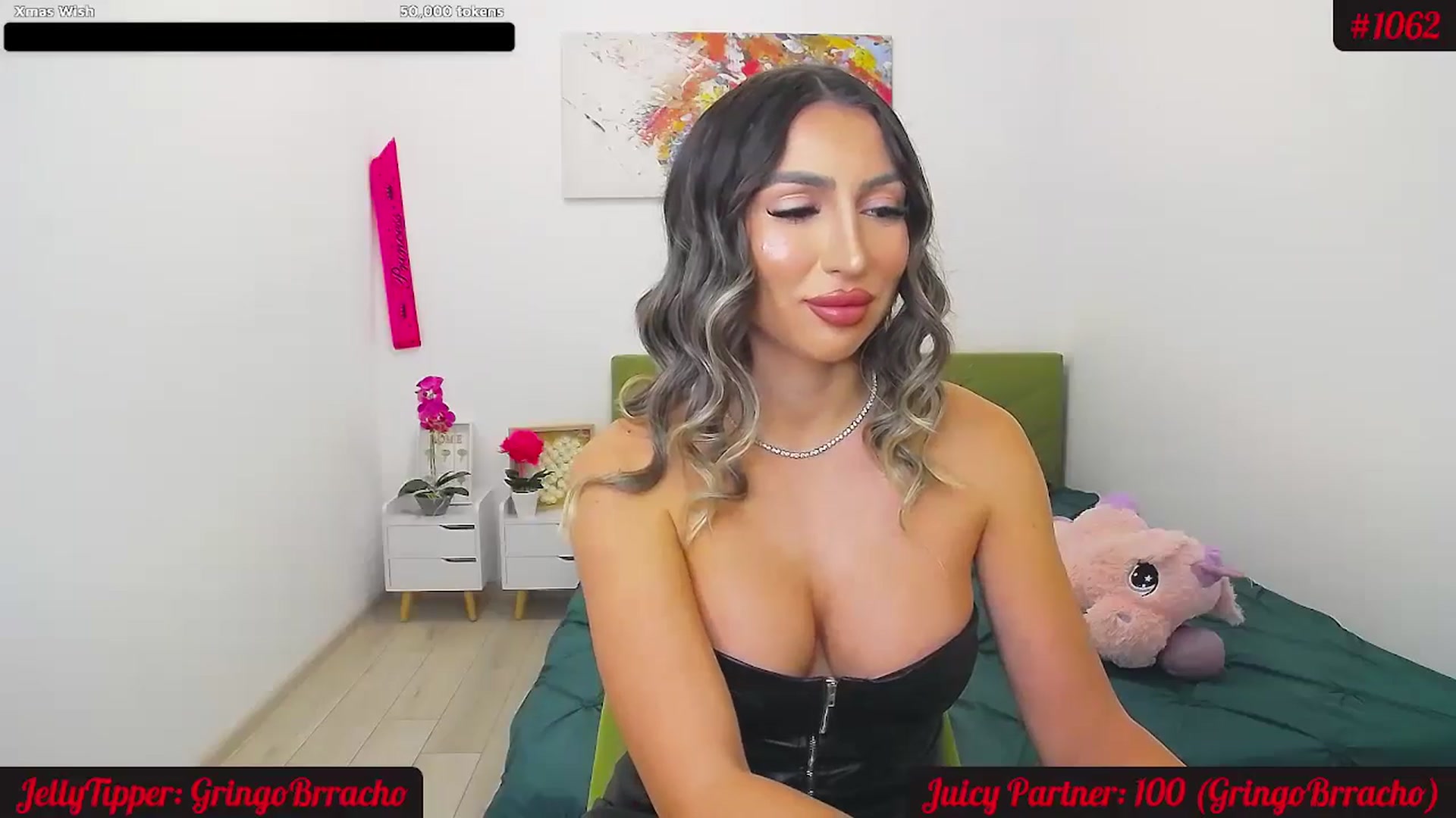 Gallery image thumbnail from JuicyJelly_'s myfreecams stream on, 11/17/2024, 19:04 image 2 of 20