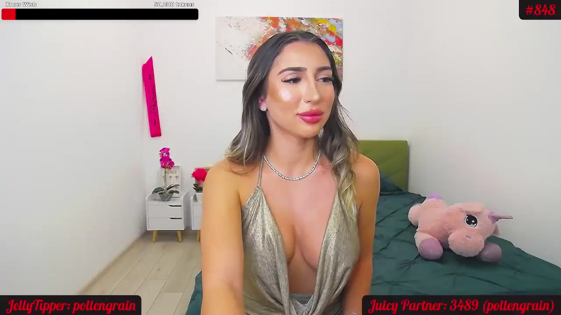 Gallery image thumbnail from JuicyJelly_'s myfreecams stream on, 11/18/2024, 19:44 image 7 of 20