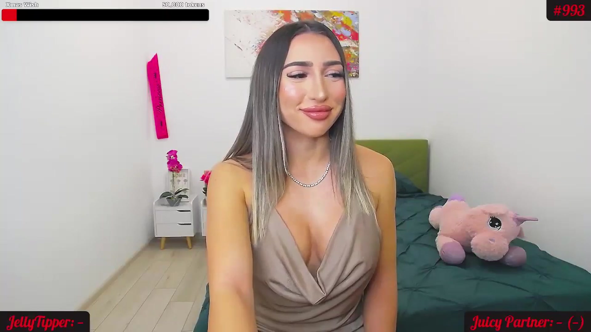 Gallery image thumbnail from JuicyJelly_'s myfreecams stream on, 11/21/2024, 18:22 image 3 of 20