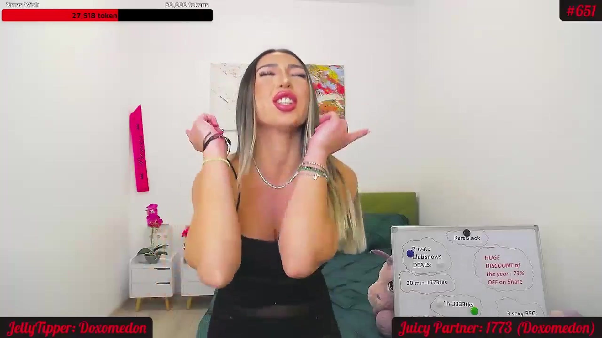 Gallery image thumbnail from JuicyJelly_'s myfreecams stream on, 11/29/2024, 18:43 image 11 of 20
