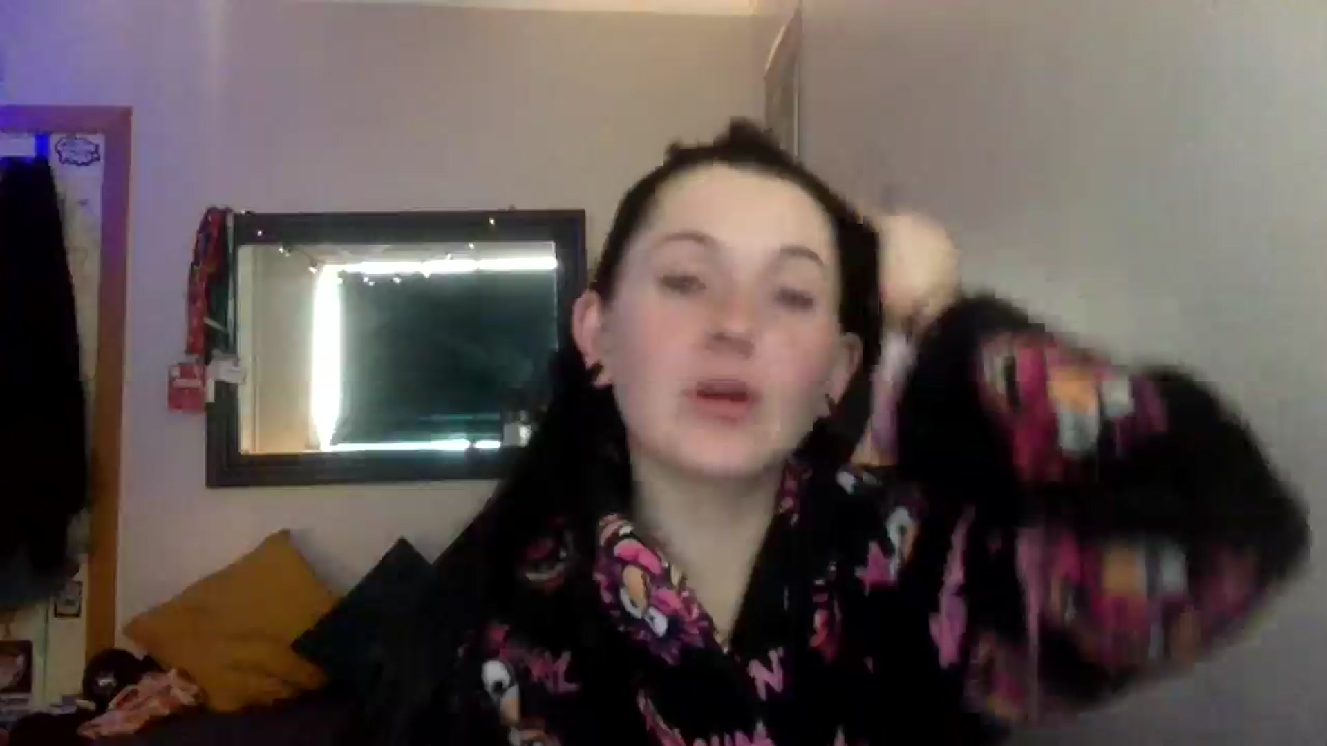 Gallery image thumbnail from JuicyJessica's myfreecams stream on, 04/10/2026, 08:25 image 10 of 20
