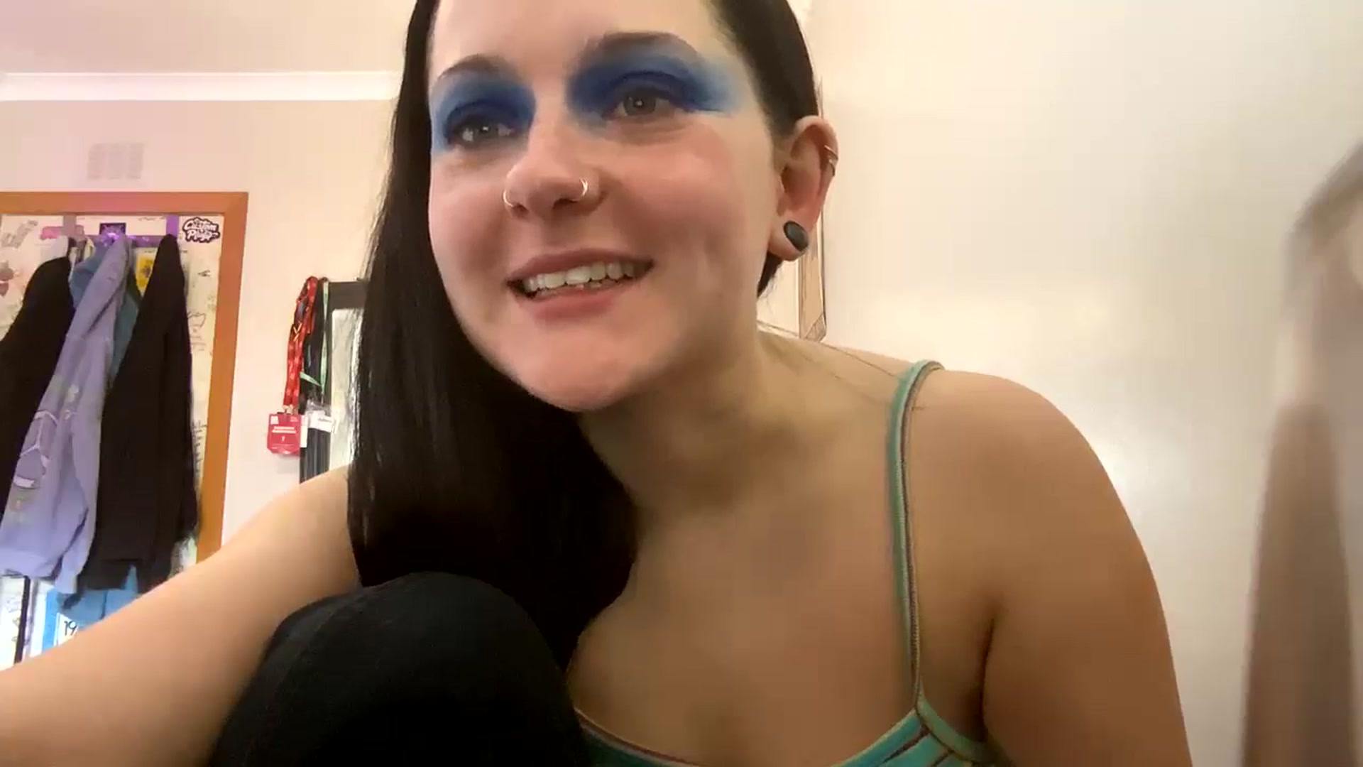Gallery image thumbnail from JuicyJessica's myfreecams stream on, 04/10/2026, 15:09 image 16 of 20