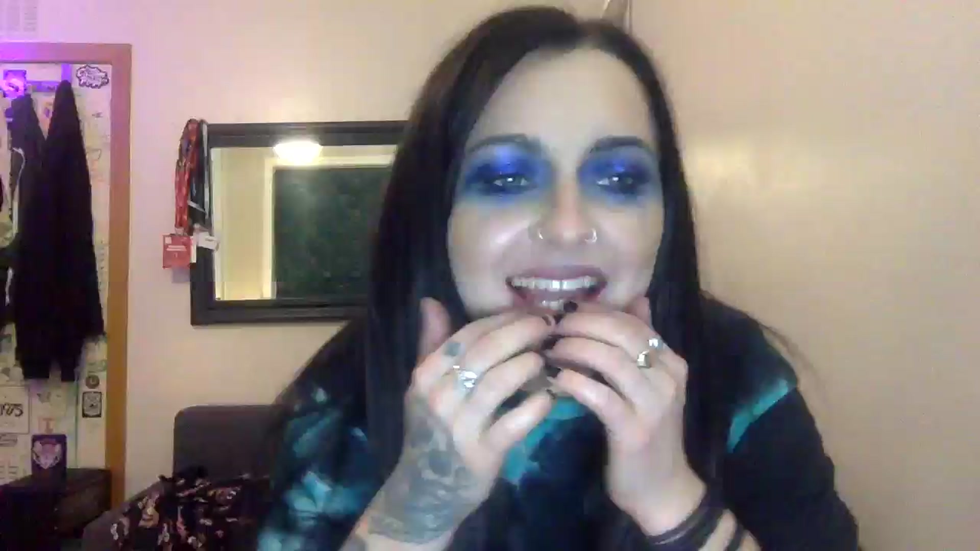 Gallery image thumbnail from JuicyJessica's myfreecams stream on, 04/10/2026, 22:04 image 12 of 20