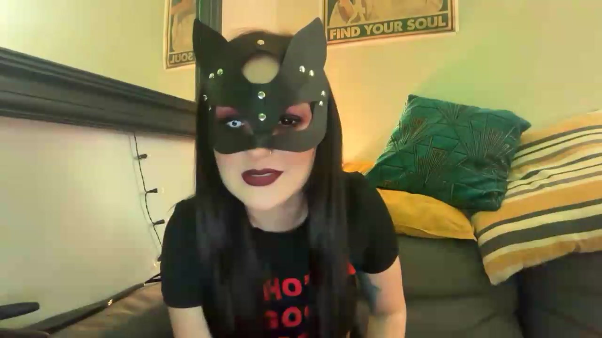Gallery image thumbnail from JuicyJessica's myfreecams stream on, 05/05/2026, 23:10 image 15 of 20