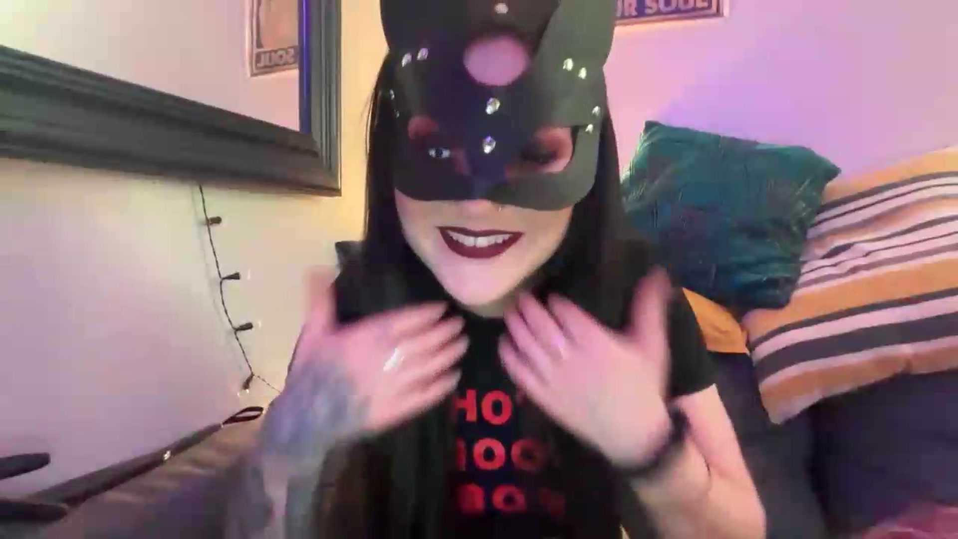 Gallery image thumbnail from JuicyJessica's myfreecams stream on, 05/05/2026, 23:10 image 3 of 20