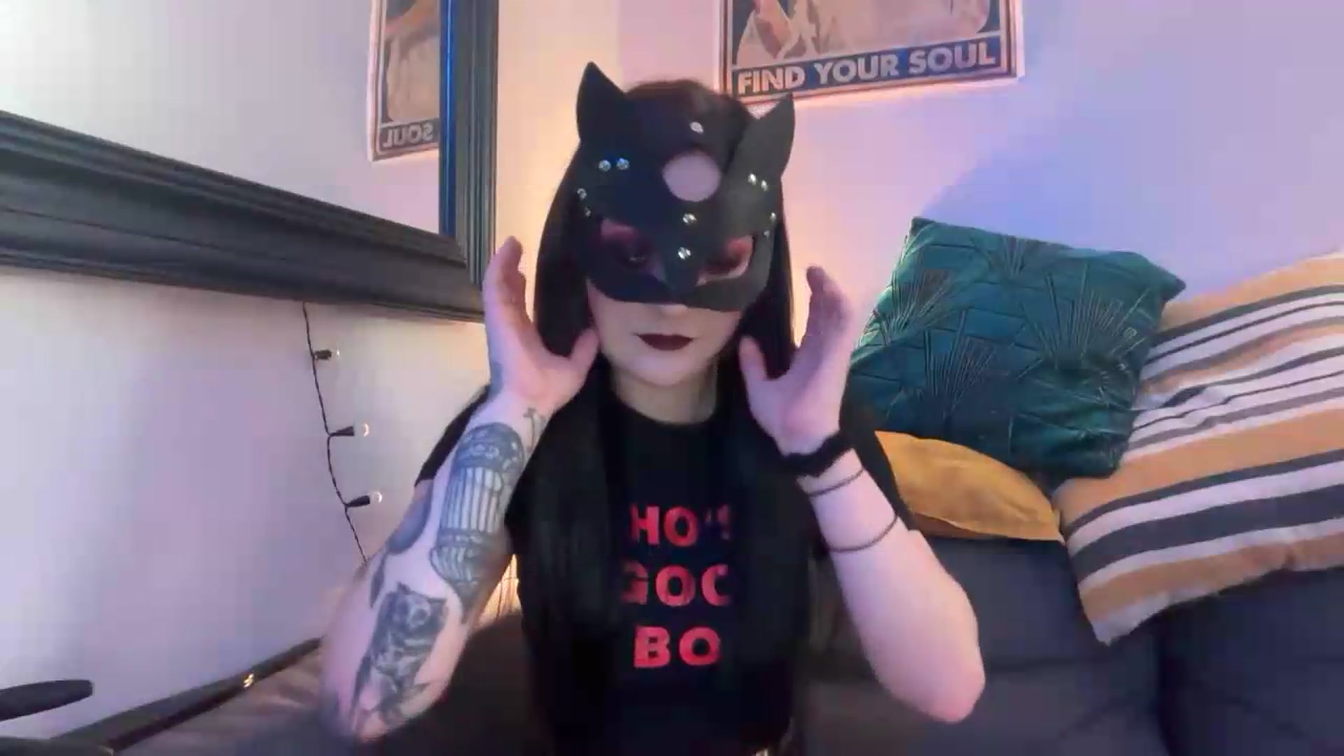Gallery image thumbnail from JuicyJessica's myfreecams stream on, 05/05/2026, 23:10 image 12 of 20