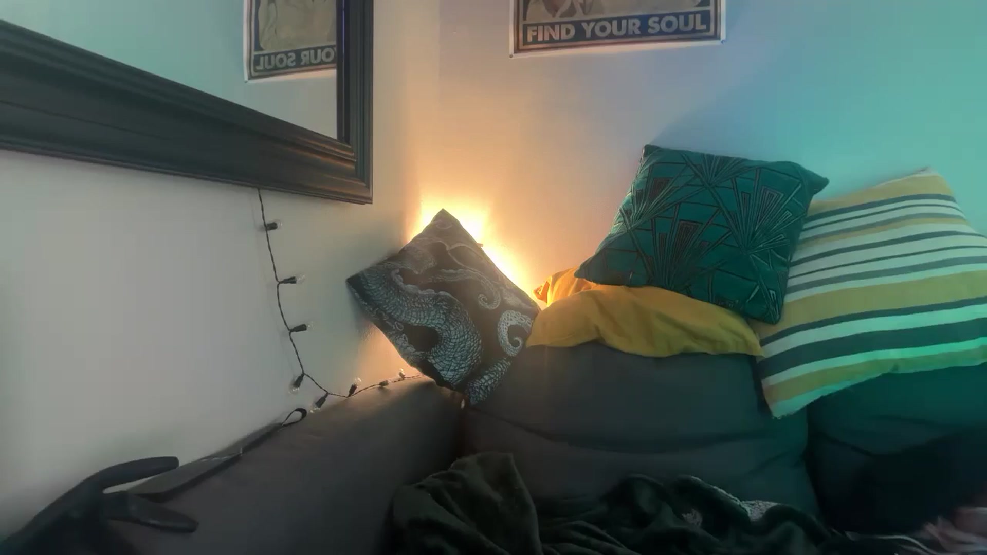 Gallery image thumbnail from JuicyJessica's myfreecams stream on, 05/06/2026, 20:34 image 14 of 20