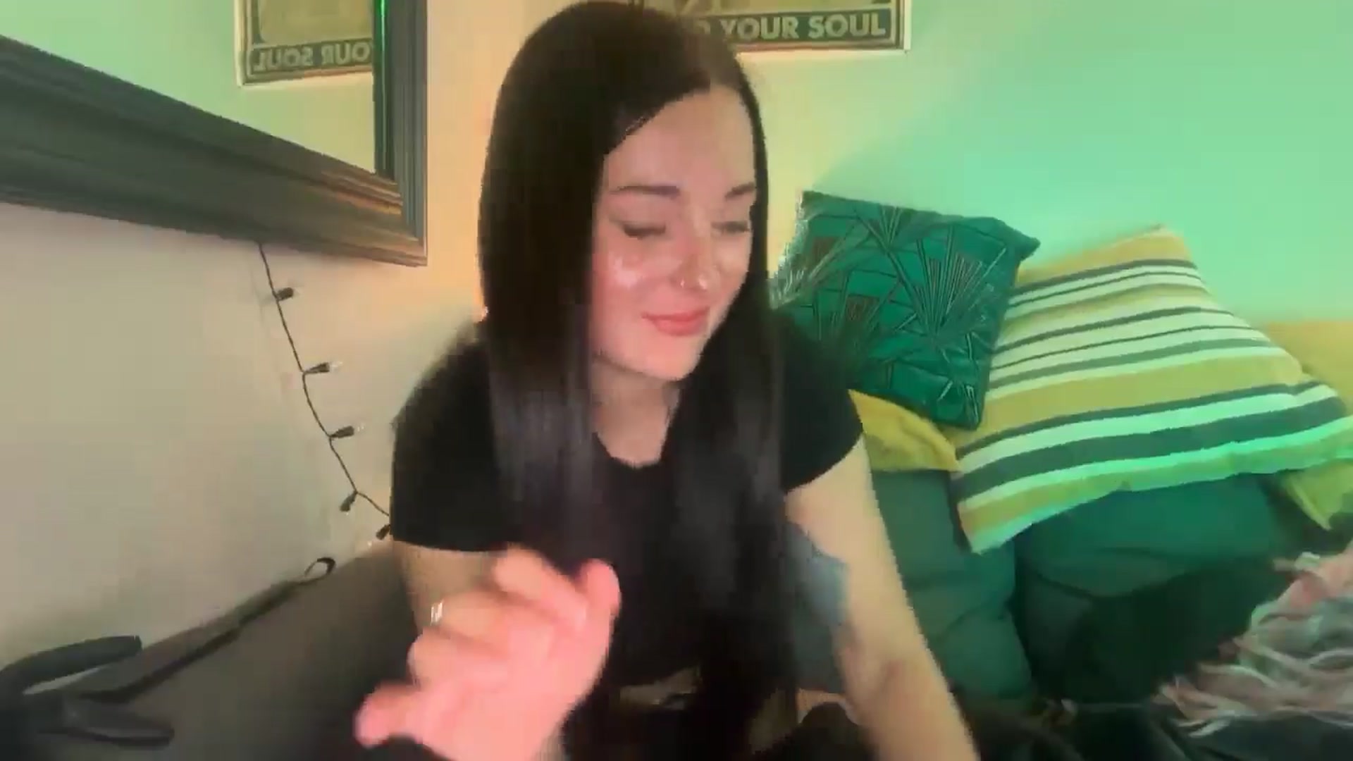 Gallery image thumbnail from JuicyJessica's myfreecams stream on, 05/06/2026, 20:34 image 20 of 20