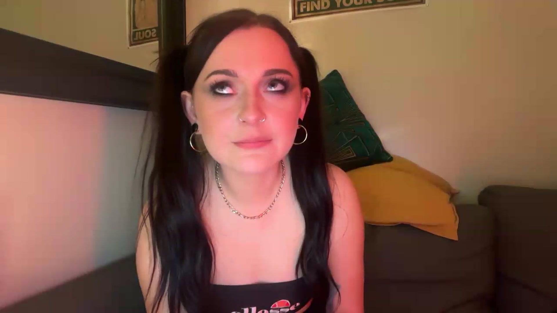 Gallery image thumbnail from JuicyJessica's myfreecams stream on, 05/16/2026, 22:42 image 15 of 20