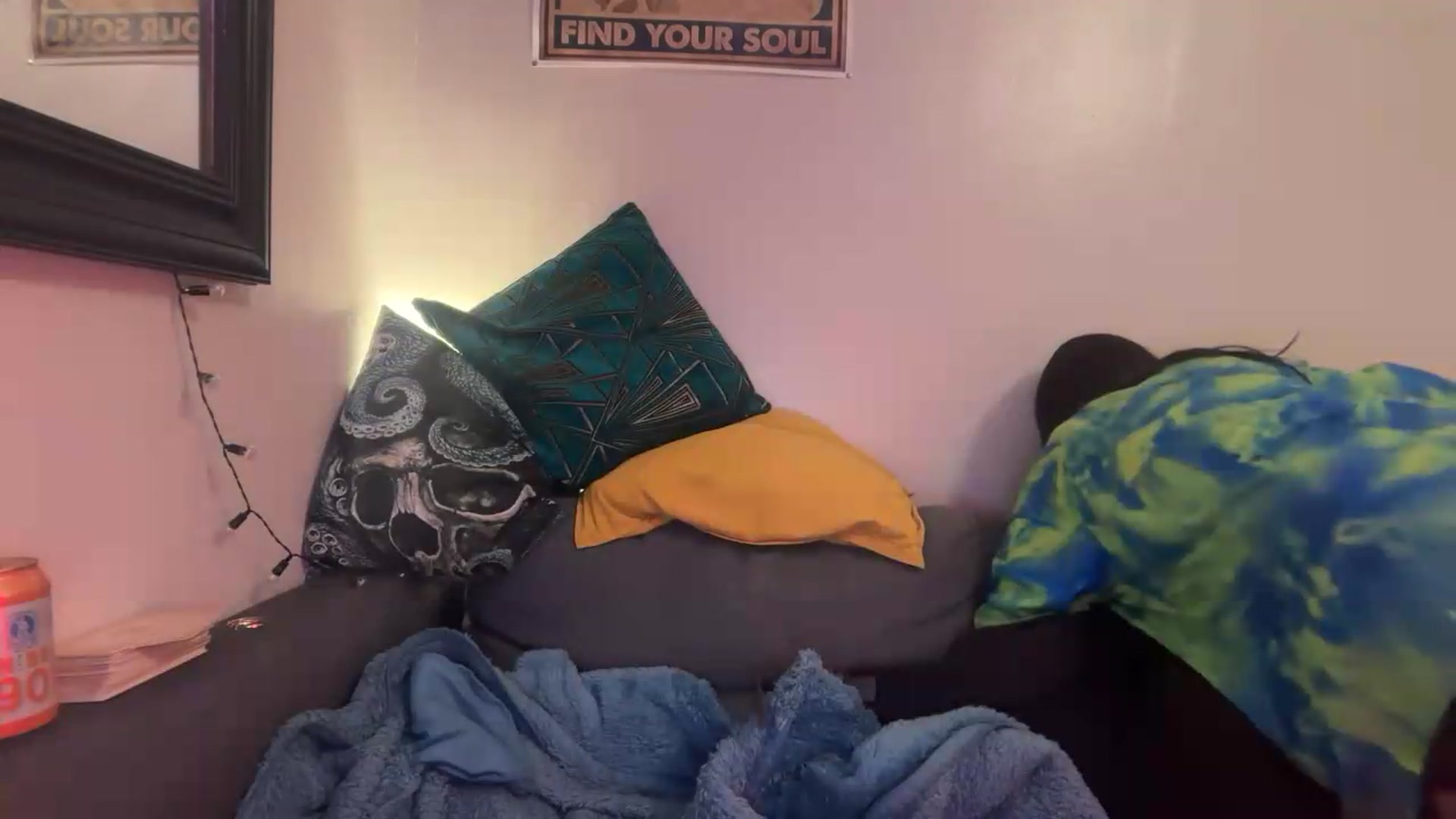 Gallery image thumbnail from JuicyJessica's myfreecams stream on, 05/16/2026, 23:24 image 15 of 20