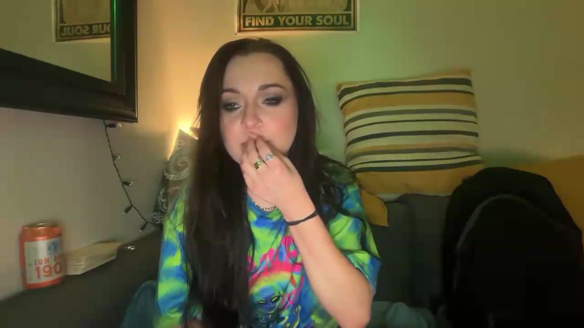 Gallery image thumbnail from JuicyJessica's myfreecams stream on, 05/16/2026, 23:24 image 16 of 20