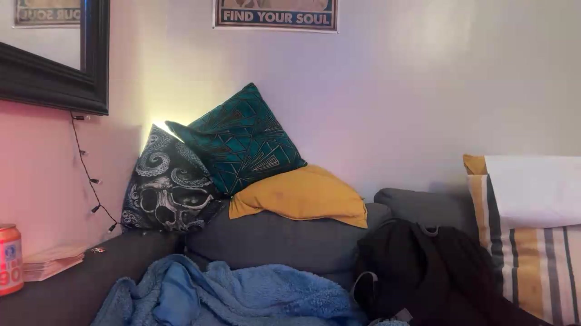 Gallery image thumbnail from JuicyJessica's myfreecams stream on, 05/16/2026, 23:24 image 14 of 20