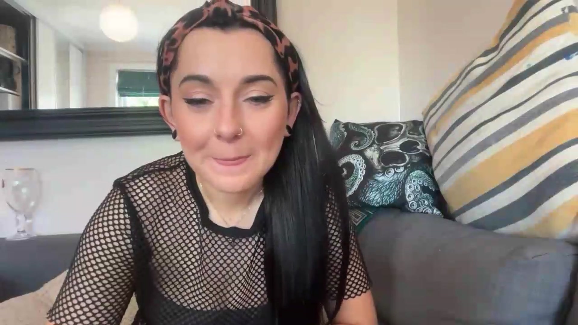 Gallery image thumbnail from JuicyJessica's myfreecams stream on, 05/25/2026, 13:32 image 19 of 20