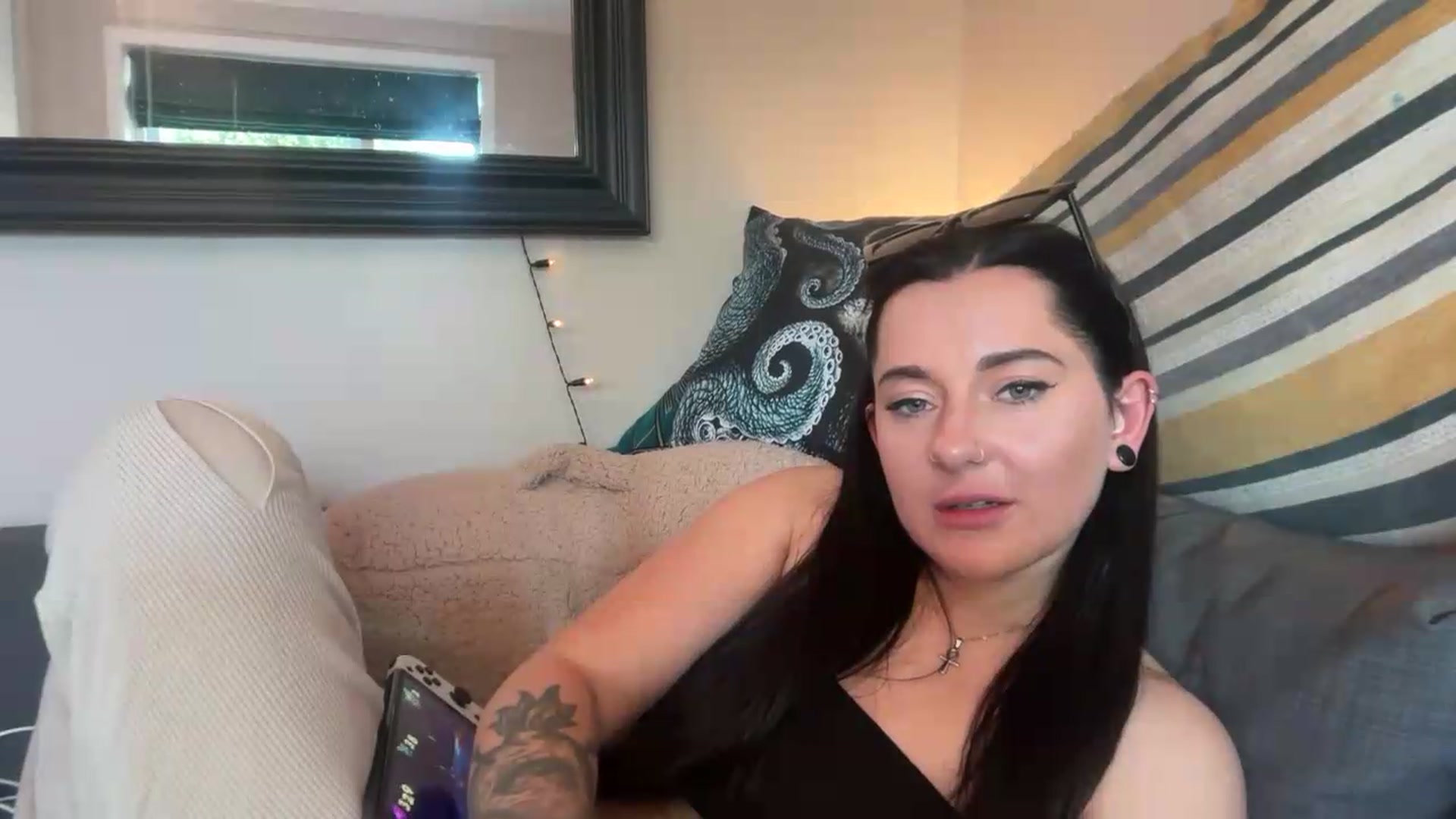 Gallery image thumbnail from JuicyJessica's myfreecams stream on, 05/25/2026, 19:15 image 13 of 20