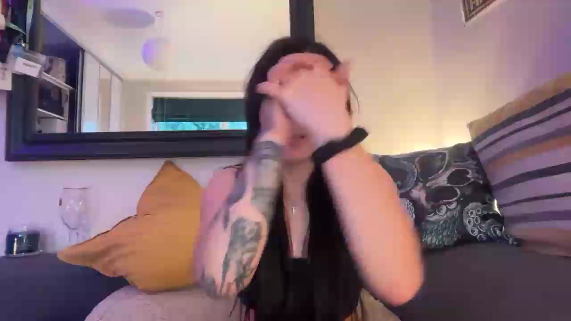 Gallery image thumbnail from JuicyJessica's myfreecams stream on, 05/25/2026, 20:54 image 19 of 20
