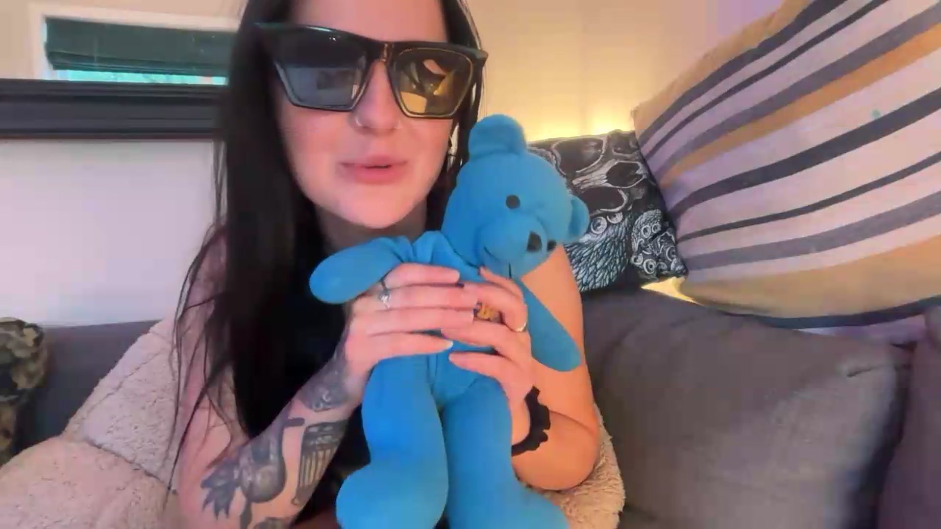 Gallery image thumbnail from JuicyJessica's myfreecams stream on, 05/25/2026, 20:54 image 15 of 20