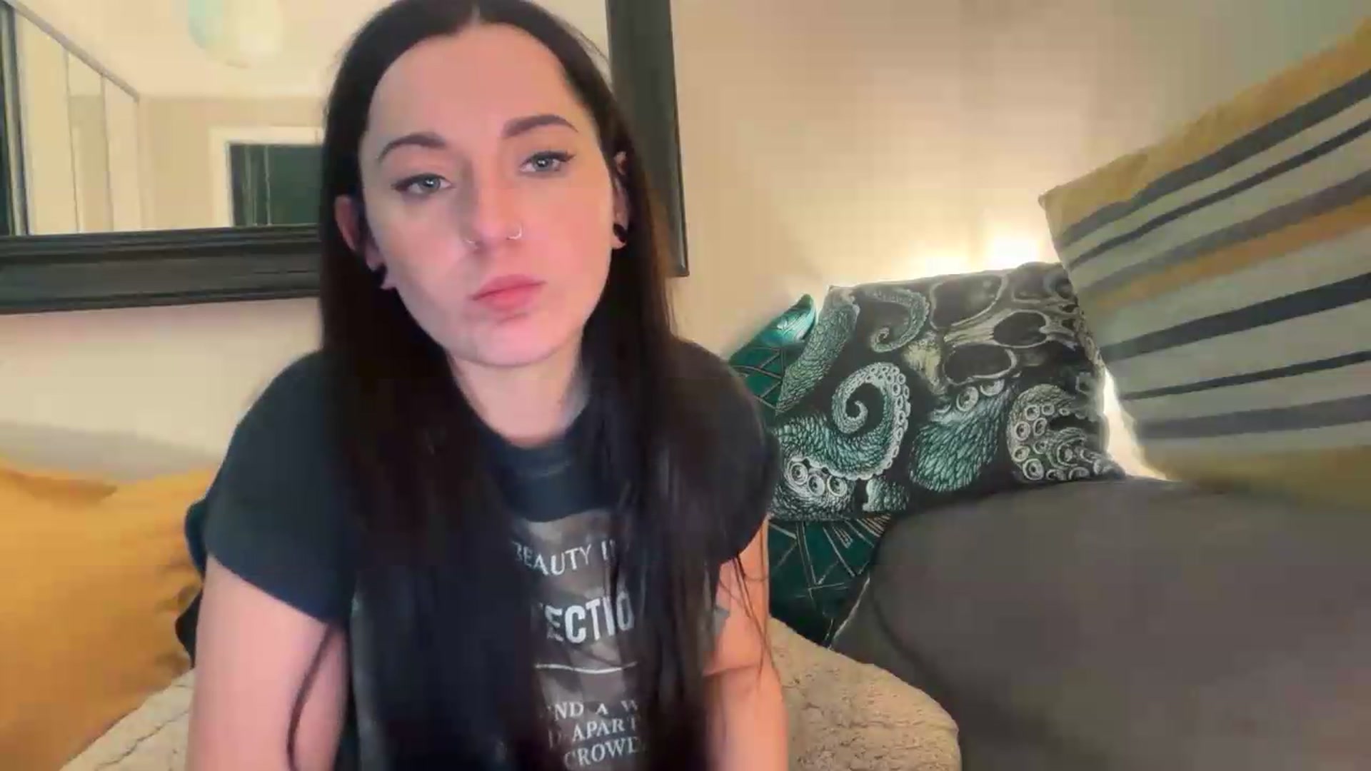 Gallery image thumbnail from JuicyJessica's myfreecams stream on, 05/26/2026, 24:56 image 10 of 20