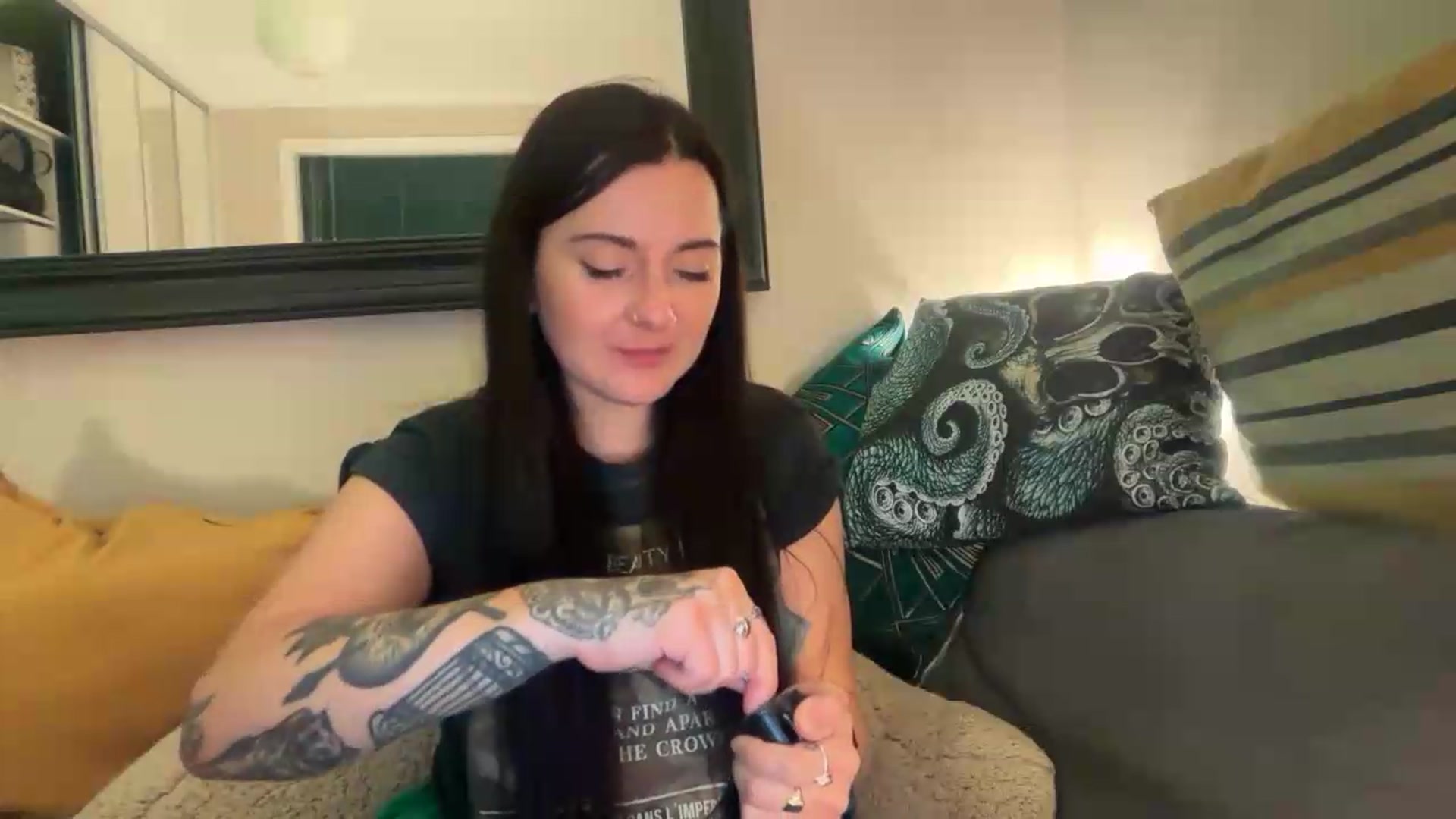 Gallery image thumbnail from JuicyJessica's myfreecams stream on, 05/26/2026, 24:56 image 12 of 20