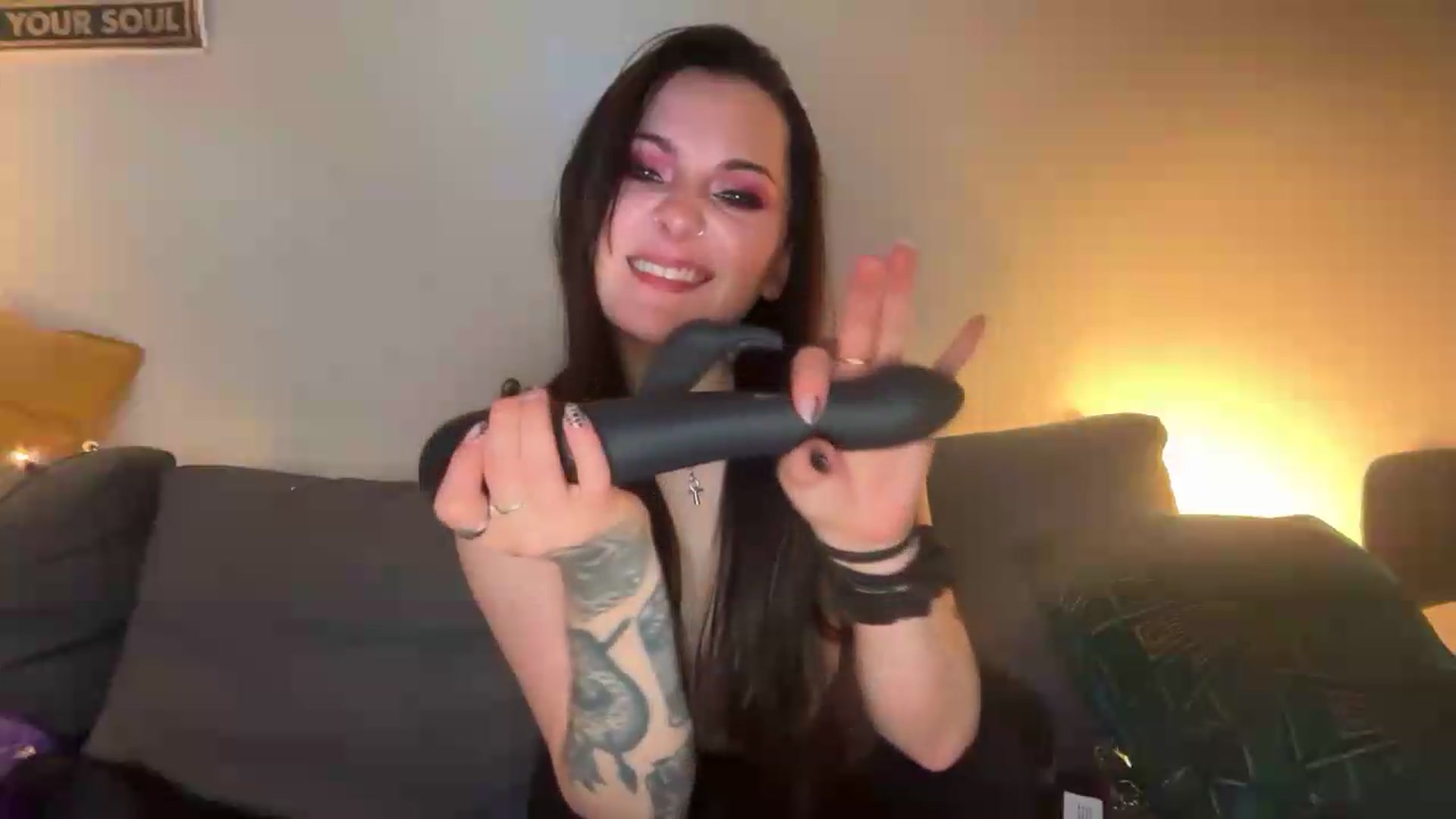 Gallery image thumbnail from JuicyJessica's myfreecams stream on, 06/12/2026, 02:37 image 16 of 20