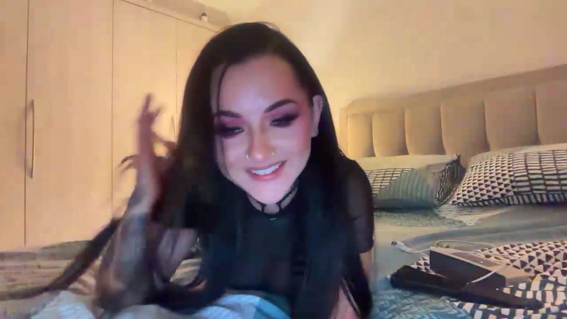 Gallery image thumbnail from JuicyJessica's myfreecams stream on, 06/22/2026, 01:35 image 4 of 20