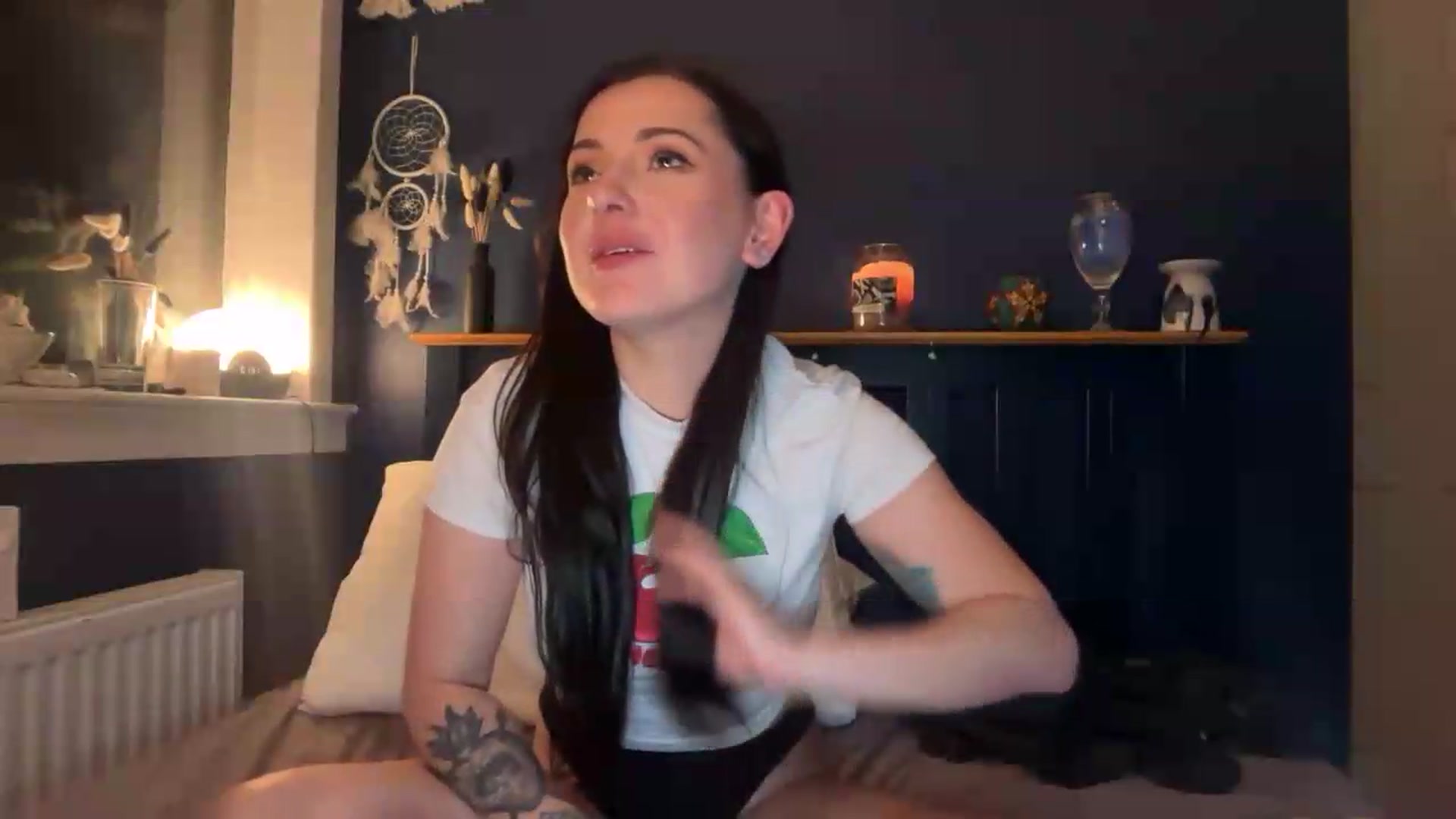 Gallery image thumbnail from JuicyJessica's myfreecams stream on, 06/28/2026, 24:58 image 16 of 20