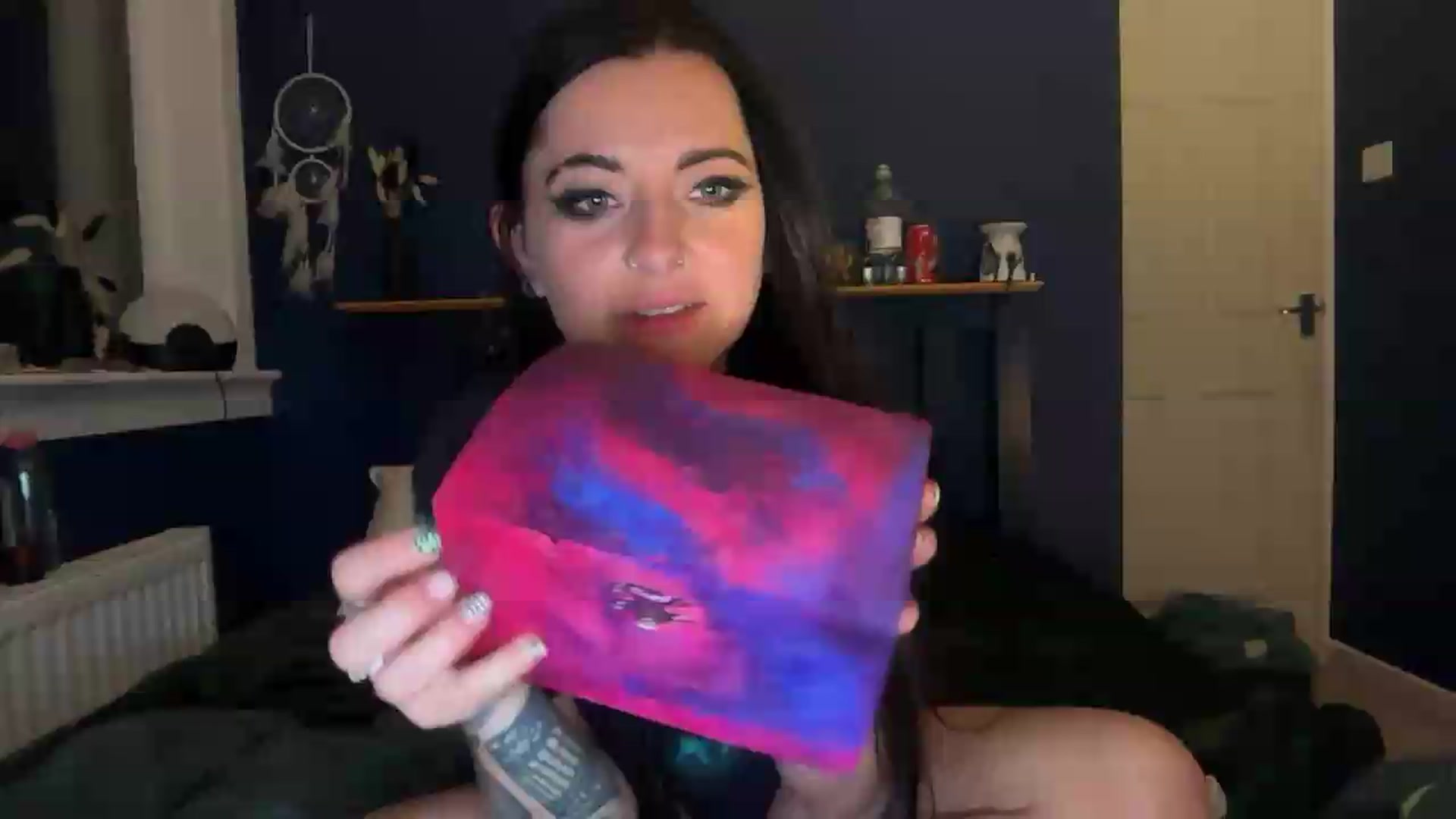 Gallery image thumbnail from JuicyJessica's myfreecams stream on, 07/21/2026, 24:10 image 10 of 20