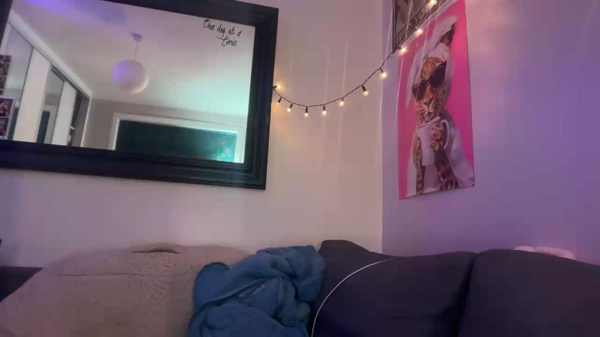 Gallery image thumbnail from JuicyJessica's myfreecams stream on, 08/04/2026, 23:36 image 6 of 20