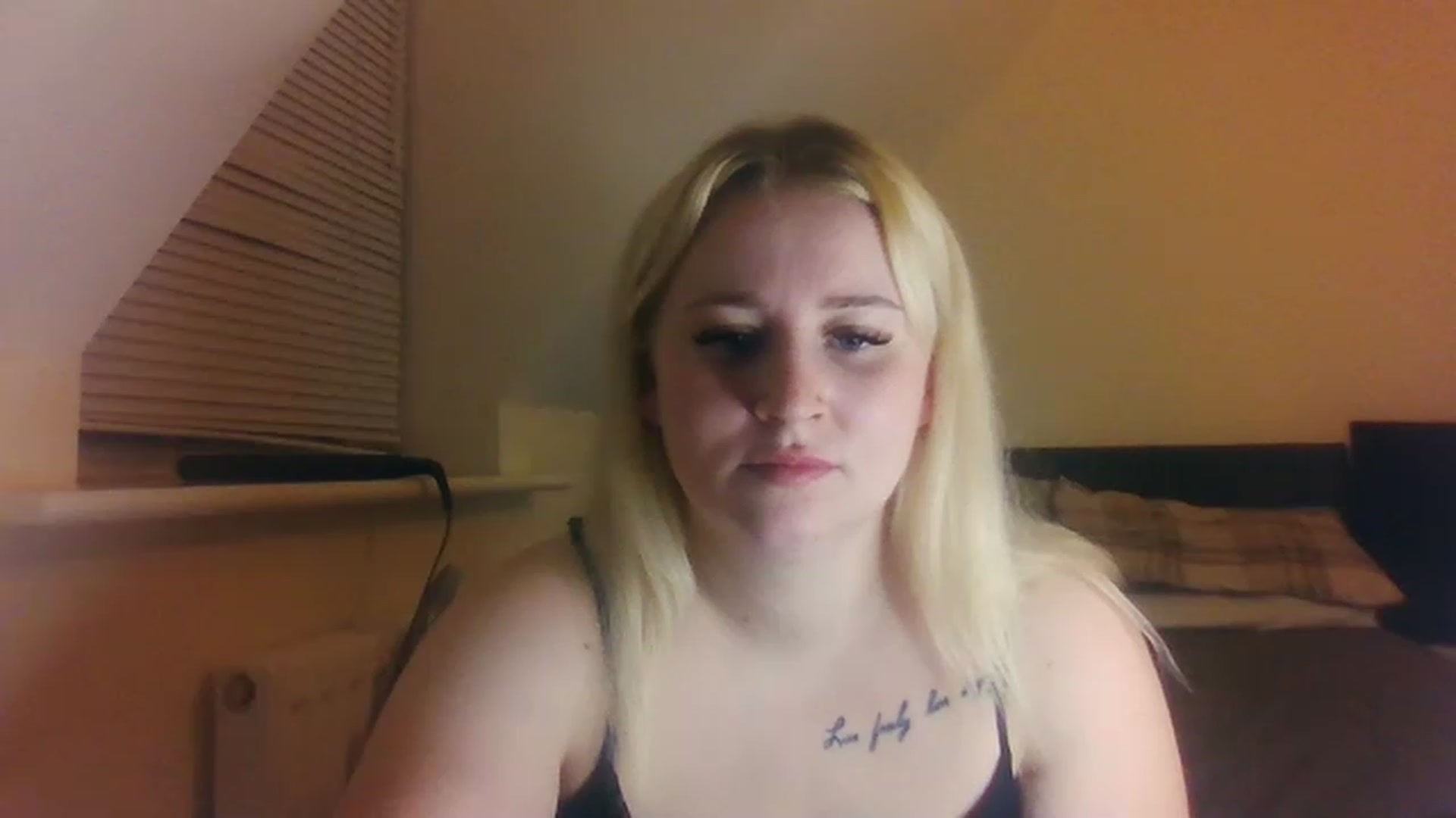 Gallery image thumbnail from JuicyJorgie's myfreecams stream on, 11/27/2022, 20:26 image 19 of 20