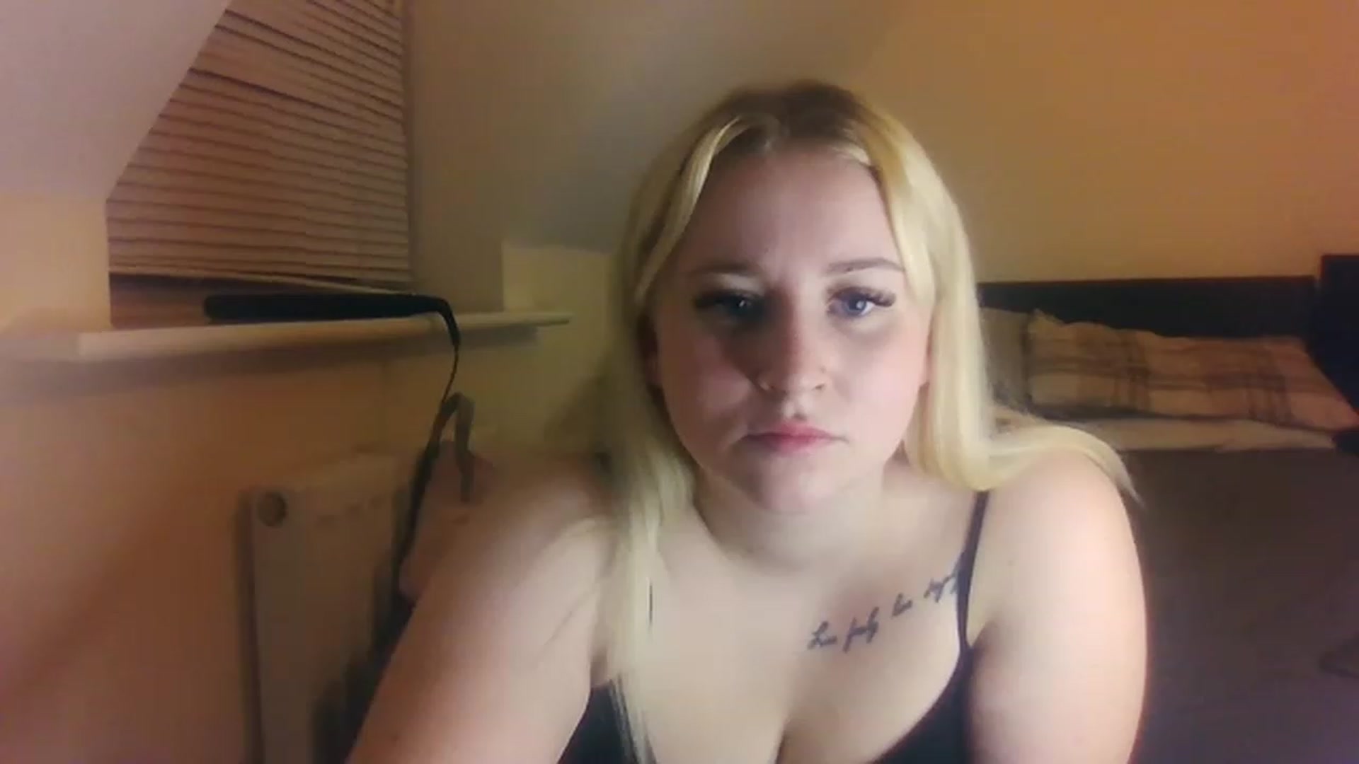 Gallery image thumbnail from JuicyJorgie's myfreecams stream on, 11/27/2022, 20:26 image 18 of 20
