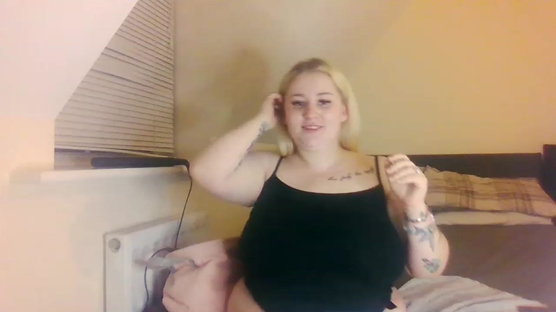Gallery image thumbnail from JuicyJorgie's myfreecams stream on, 11/27/2022, 20:26 image 9 of 20