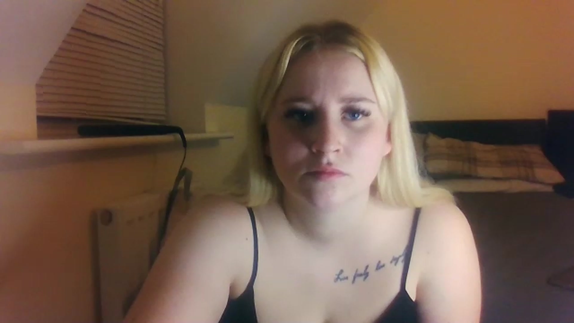 Gallery image thumbnail from JuicyJorgie's myfreecams stream on, 11/27/2022, 20:26 image 17 of 20