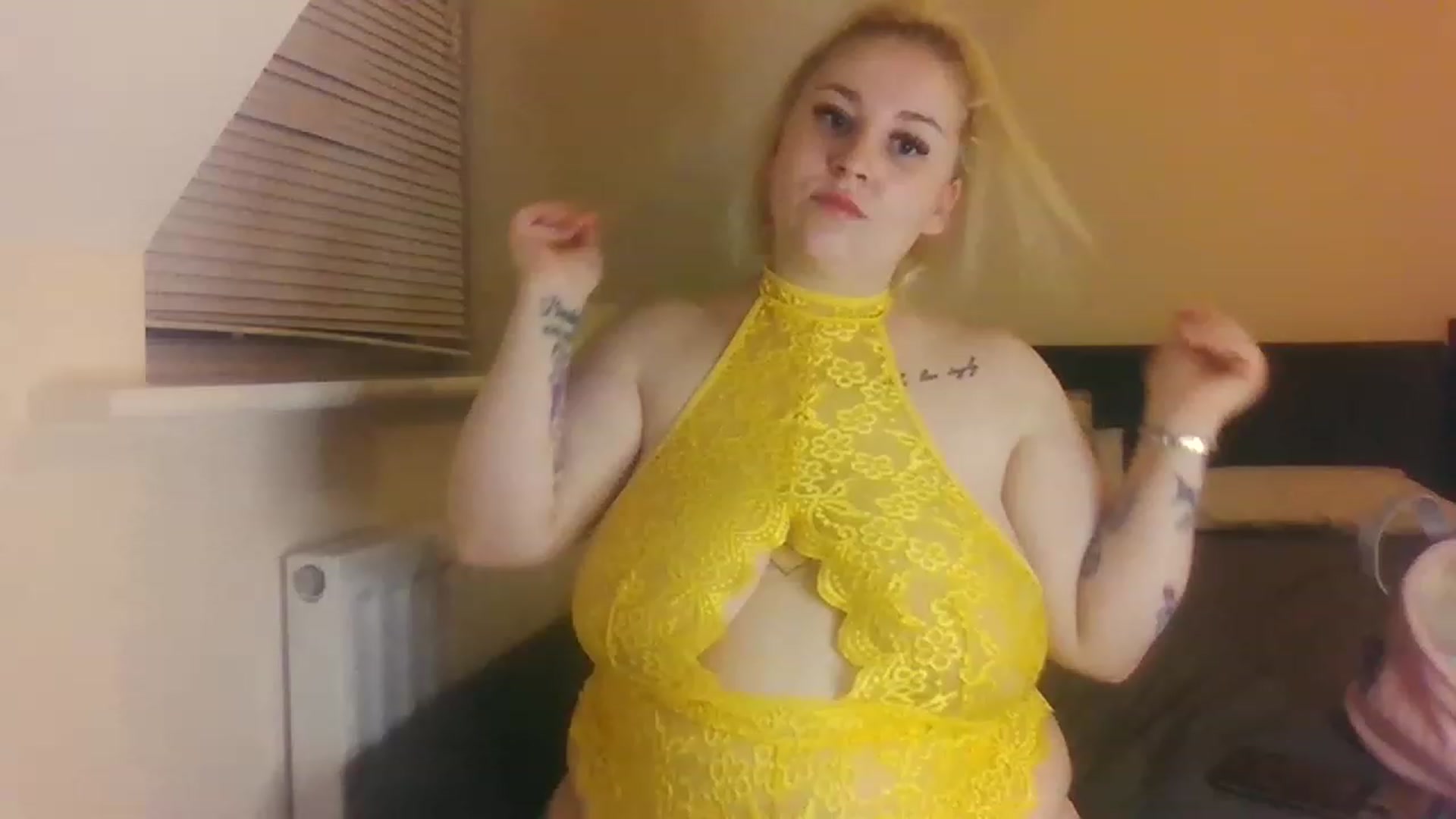 Gallery image thumbnail from JuicyJorgie's myfreecams stream on, 11/28/2022, 20:38 image 4 of 20