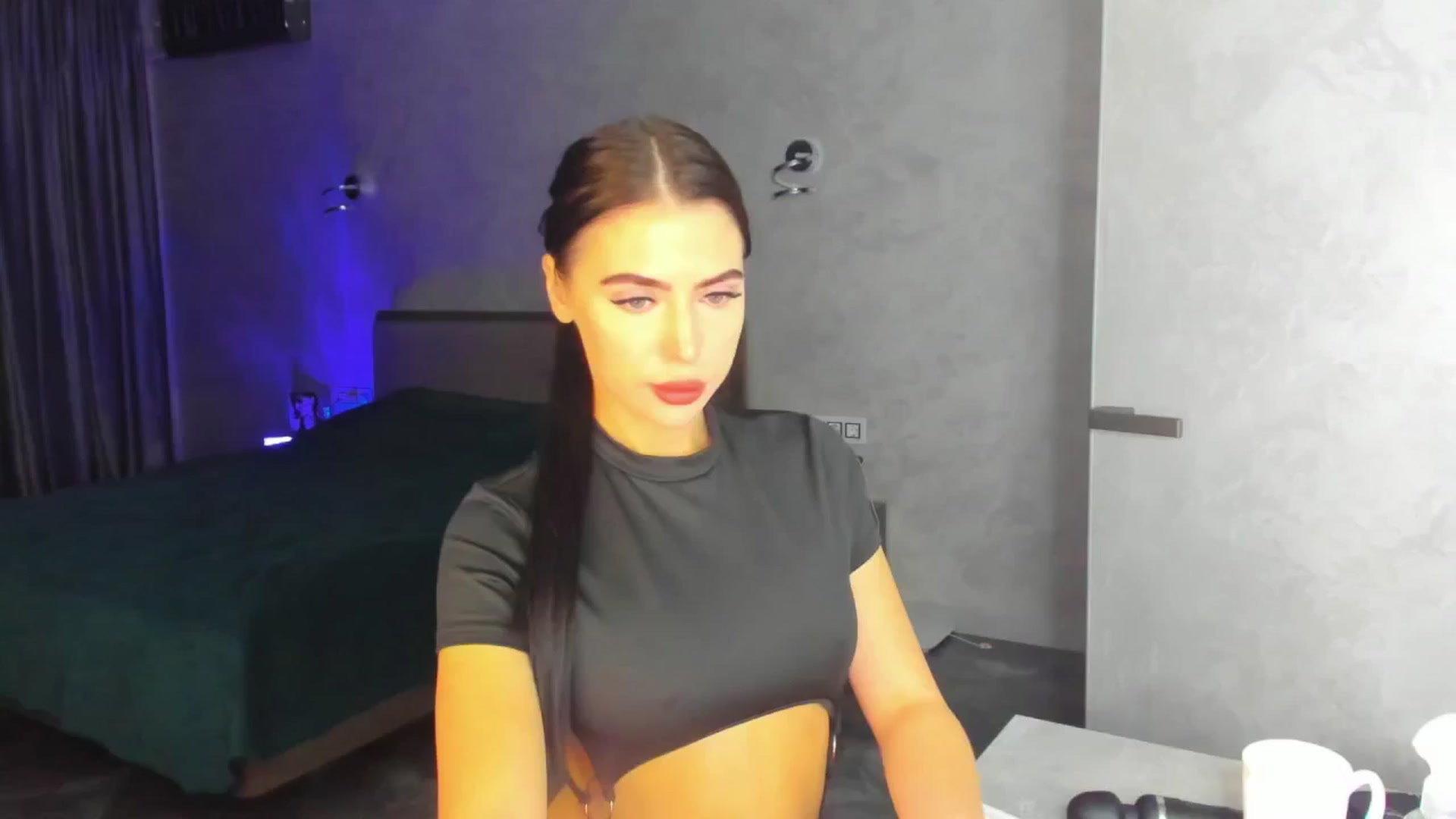 Gallery image thumbnail from JuicyK_'s myfreecams stream on, 03/05/2025, 19:34 image 17 of 20