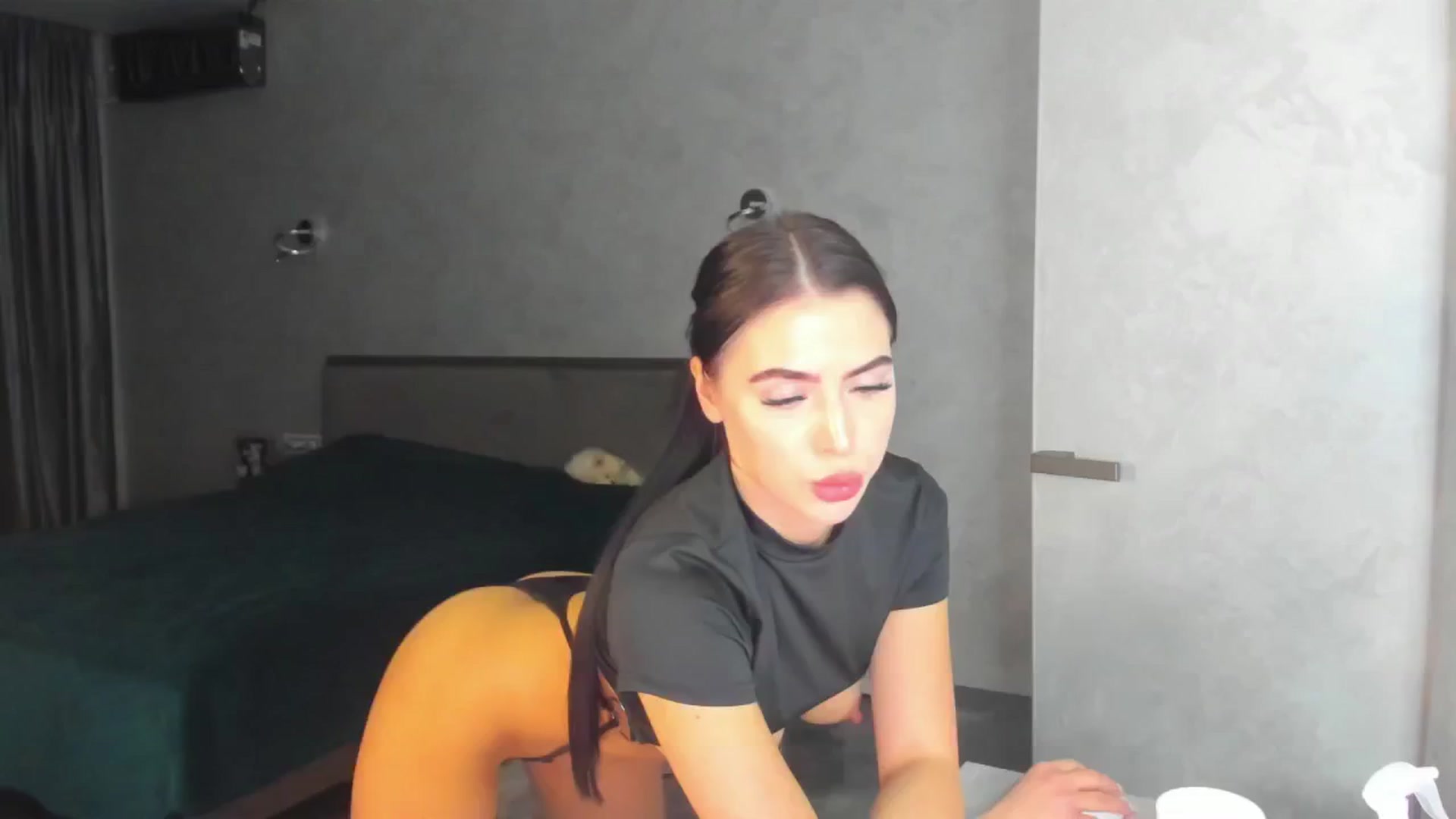 Gallery image thumbnail from JuicyK_'s myfreecams stream on, 03/05/2025, 22:08 image 15 of 20