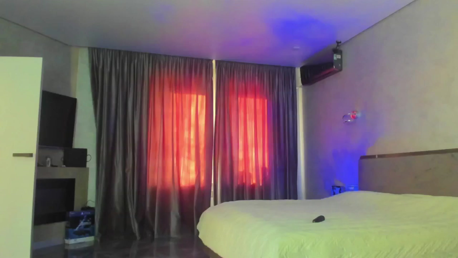 Gallery image thumbnail from JuicyK_'s myfreecams stream on, 03/06/2025, 13:58 image 16 of 20