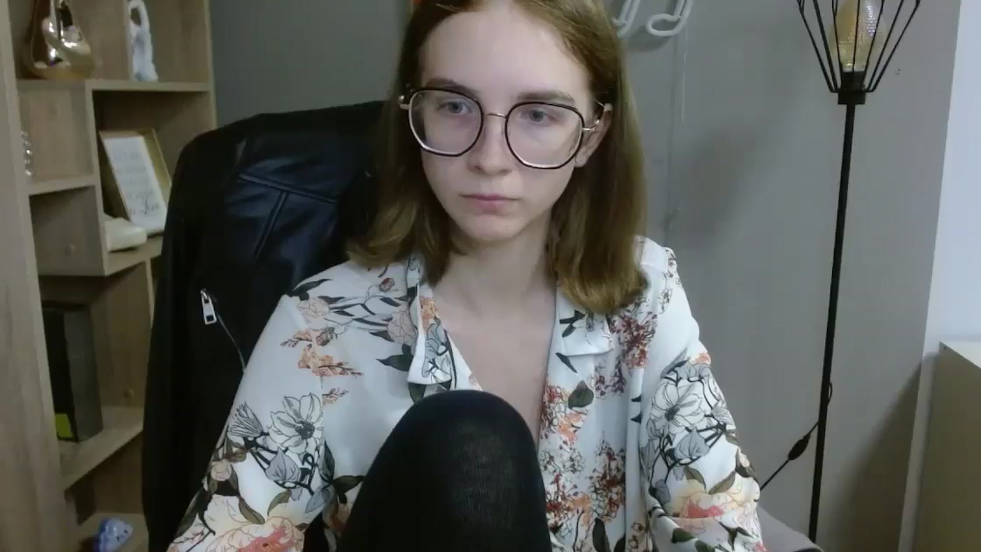 Gallery image thumbnail from JuicyPenny69's myfreecams stream on, 07/15/2025, 16:18 image 12 of 20