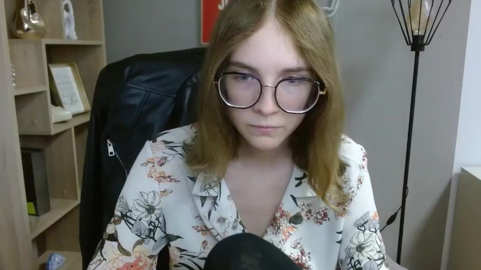 Gallery image thumbnail from JuicyPenny69's myfreecams stream on, 07/15/2025, 16:18 image 1 of 20
