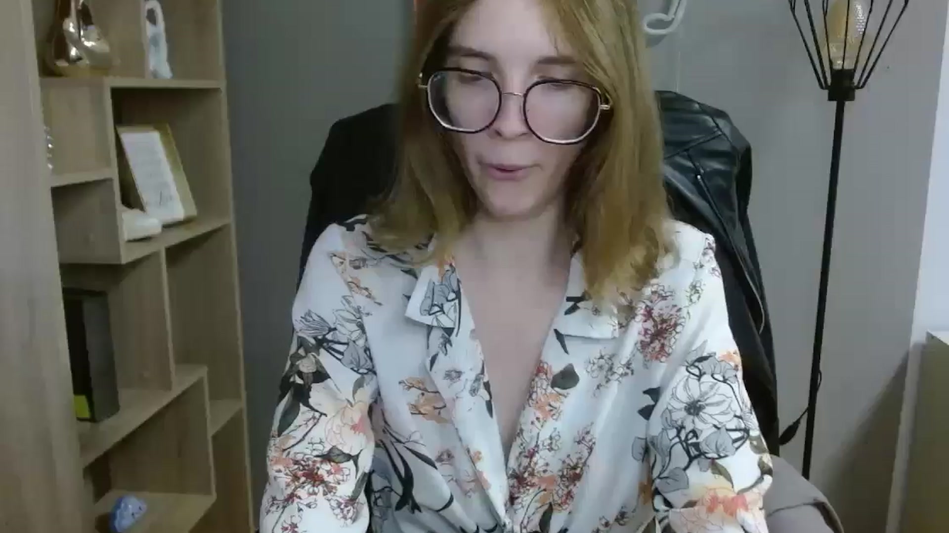 Gallery image thumbnail from JuicyPenny69's myfreecams stream on, 07/15/2025, 17:49 image 2 of 20