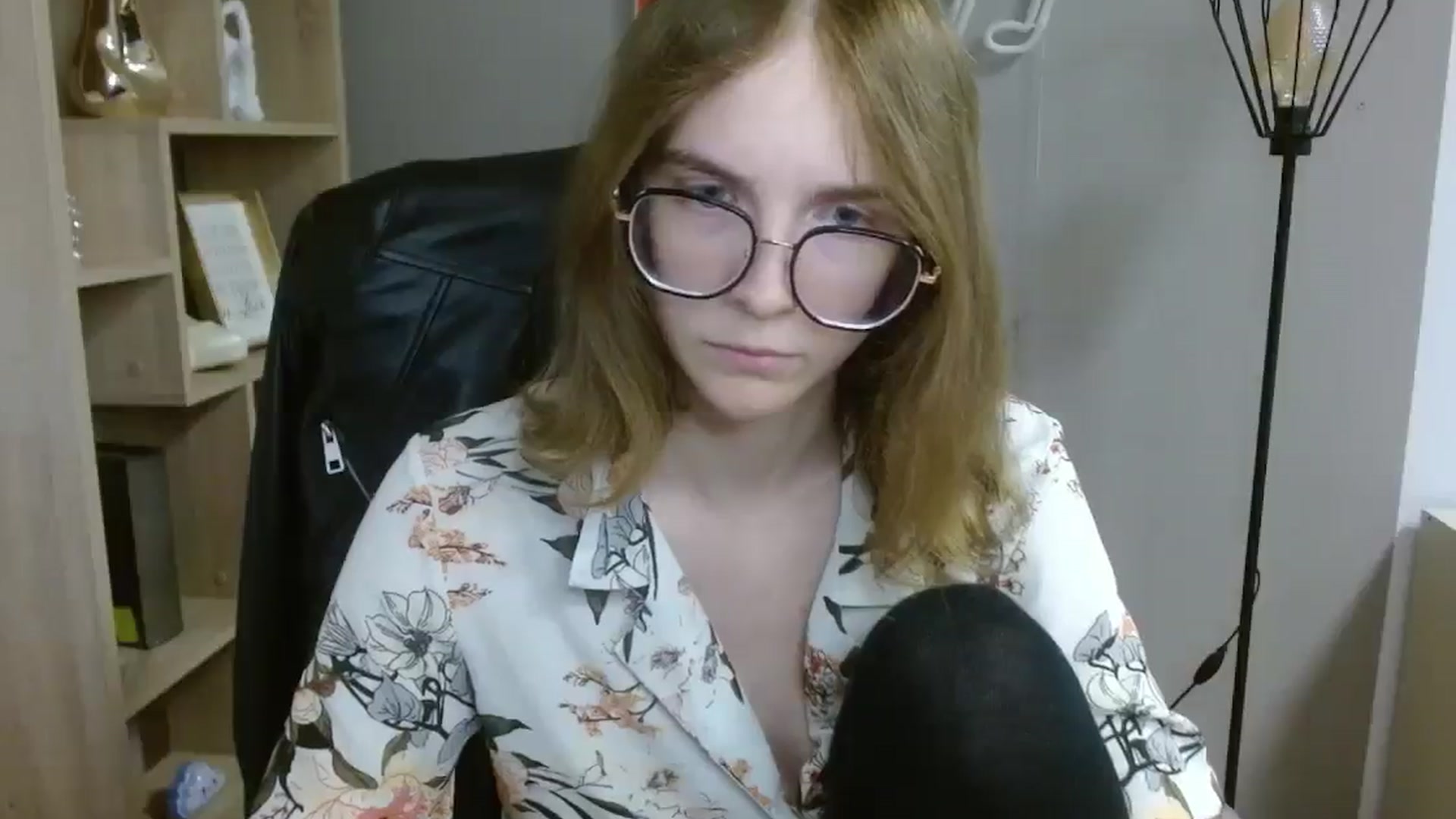 Gallery image thumbnail from JuicyPenny69's myfreecams stream on, 07/15/2025, 17:49 image 6 of 20