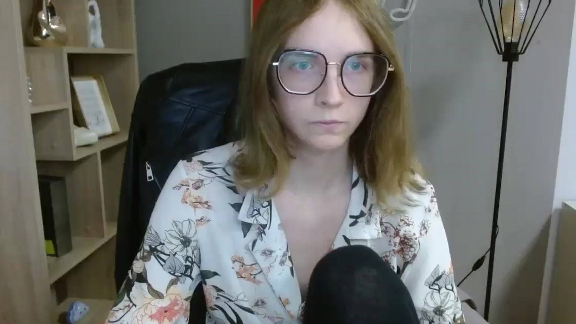 Gallery image thumbnail from JuicyPenny69's myfreecams stream on, 07/15/2025, 17:49 image 7 of 20