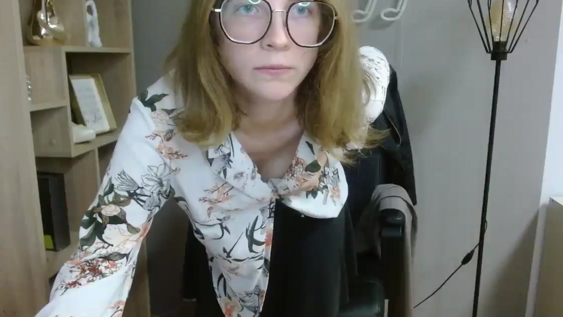Gallery image thumbnail from JuicyPenny69's myfreecams stream on, 07/15/2025, 17:49 image 18 of 20