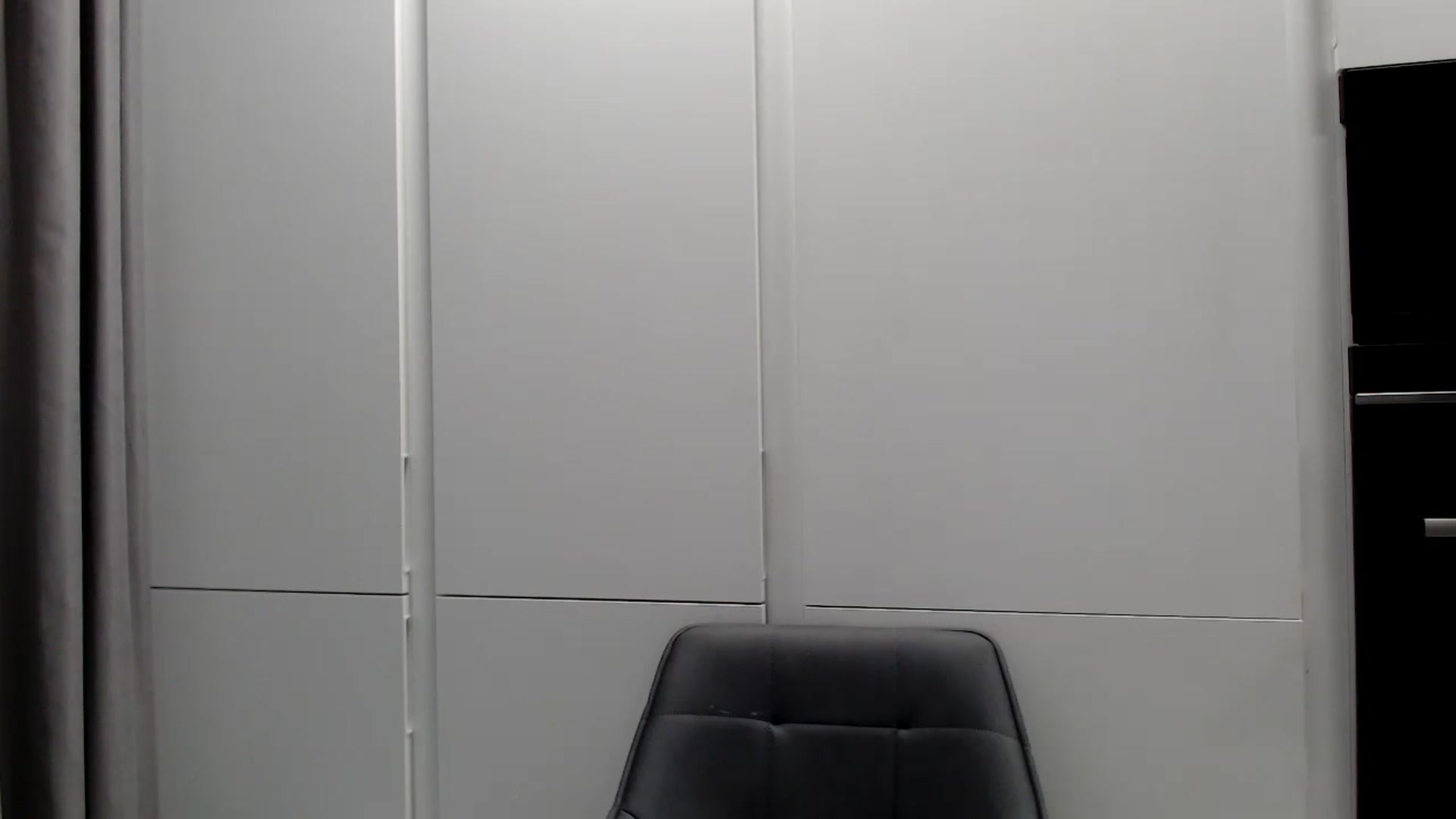 Gallery image thumbnail from JuicyXmas's myfreecams stream on, 12/22/2023, 19:01 image 3 of 20