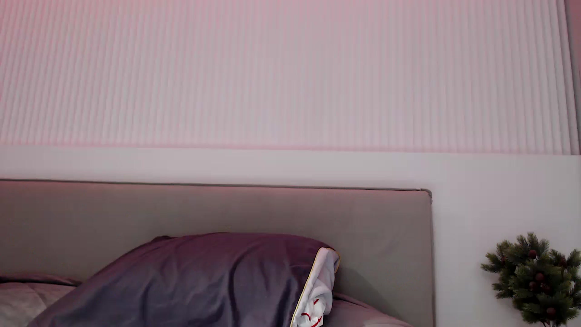 Gallery image thumbnail from JuicyXmas's myfreecams stream on, 12/25/2023, 15:28 image 2 of 20